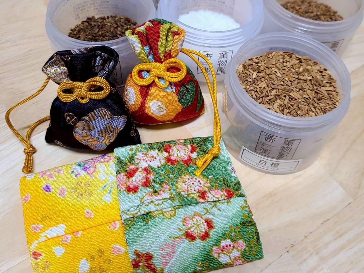 3.18(水)【大倉山】好みの香りに調香体験『天然香料の匂い袋作り』